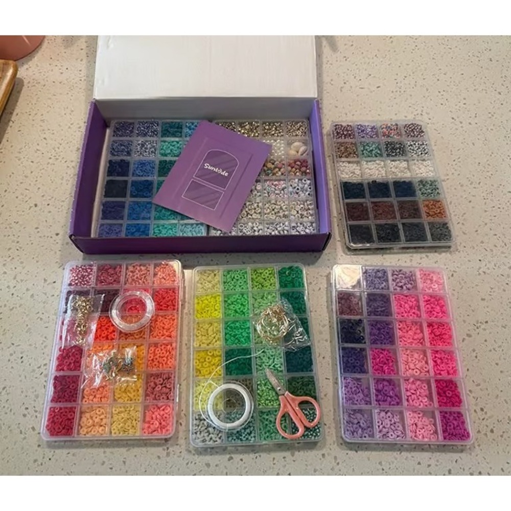30,000Pcs Clay Beads Bracelets Making Kit for‎ Girls, 6 Boxes Beads